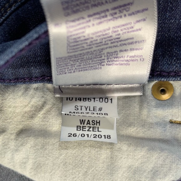 NYDJ Marilyn Crop Bezel Lift X Tuck Dark Wash Jeans - Picture 8 of 9